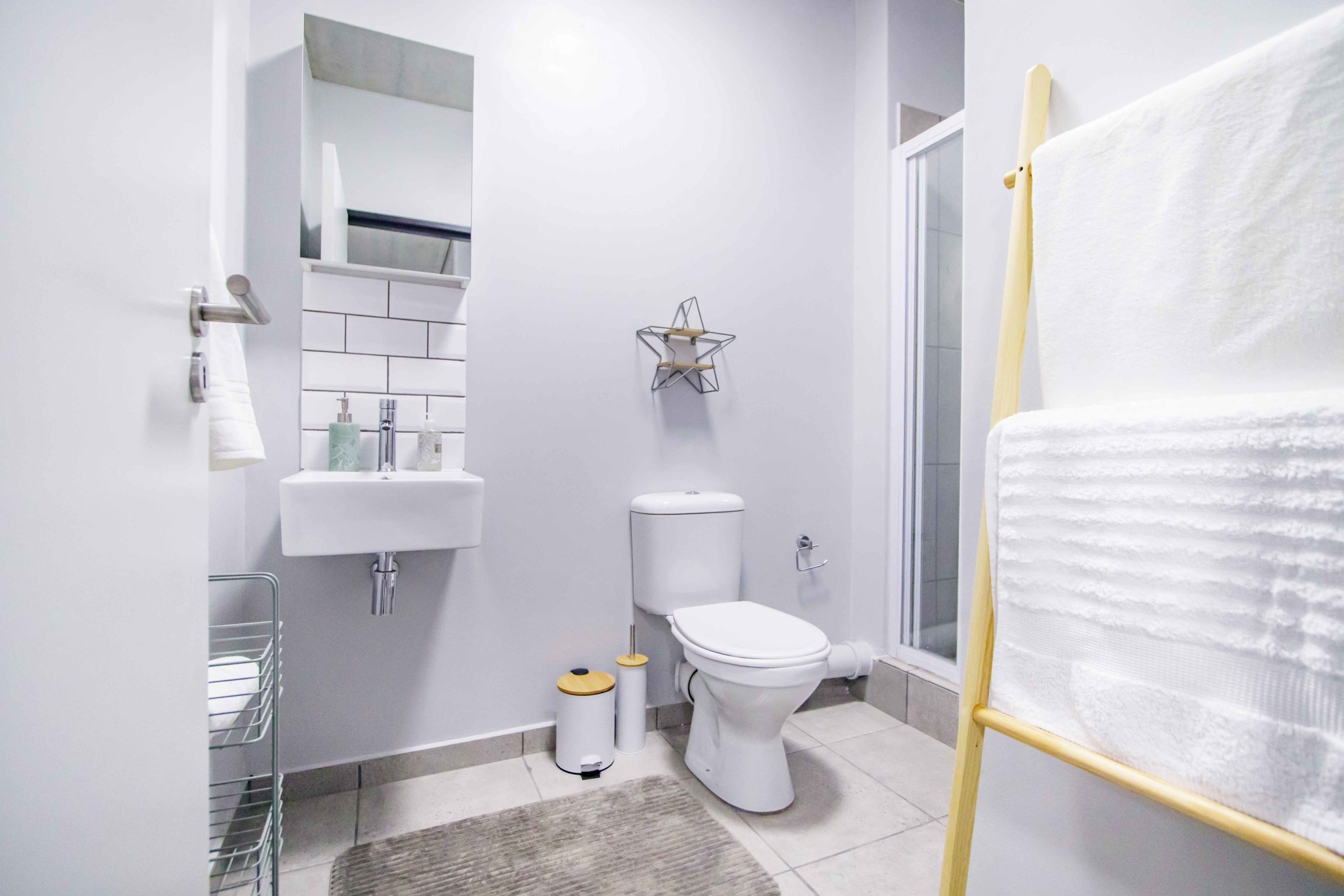 The ox 2 bed bathroom